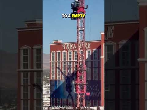🚧 The Mysterious Crane at Venetian: Is the St. Regis Tower Finally Happening?